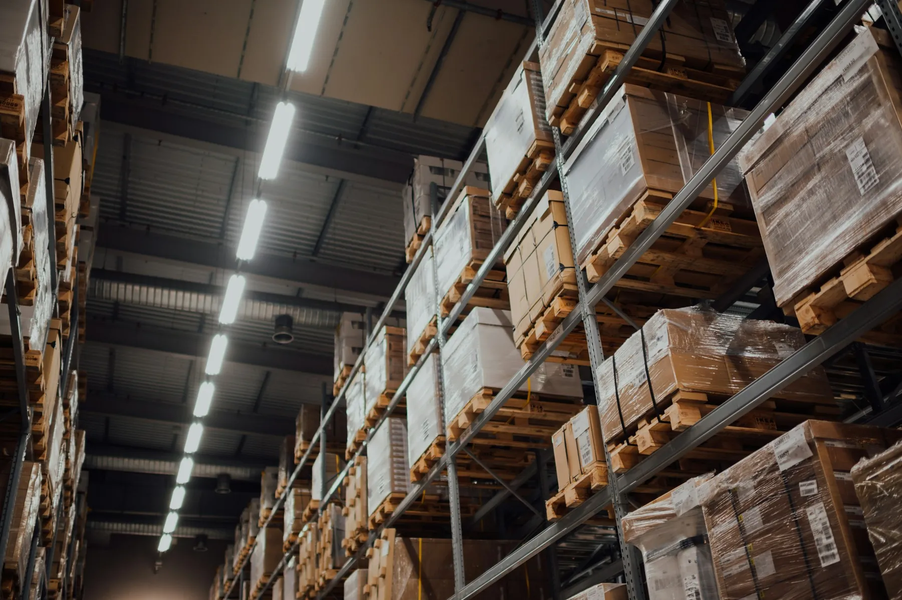 Palletized cargo on warehouse racking